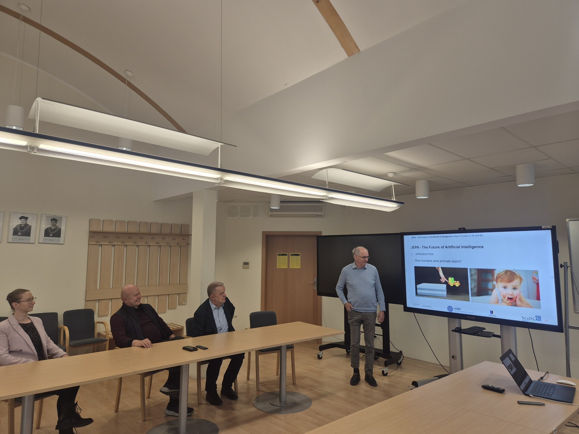 Seminarium IIMB - prof. Bogdan Franczyk